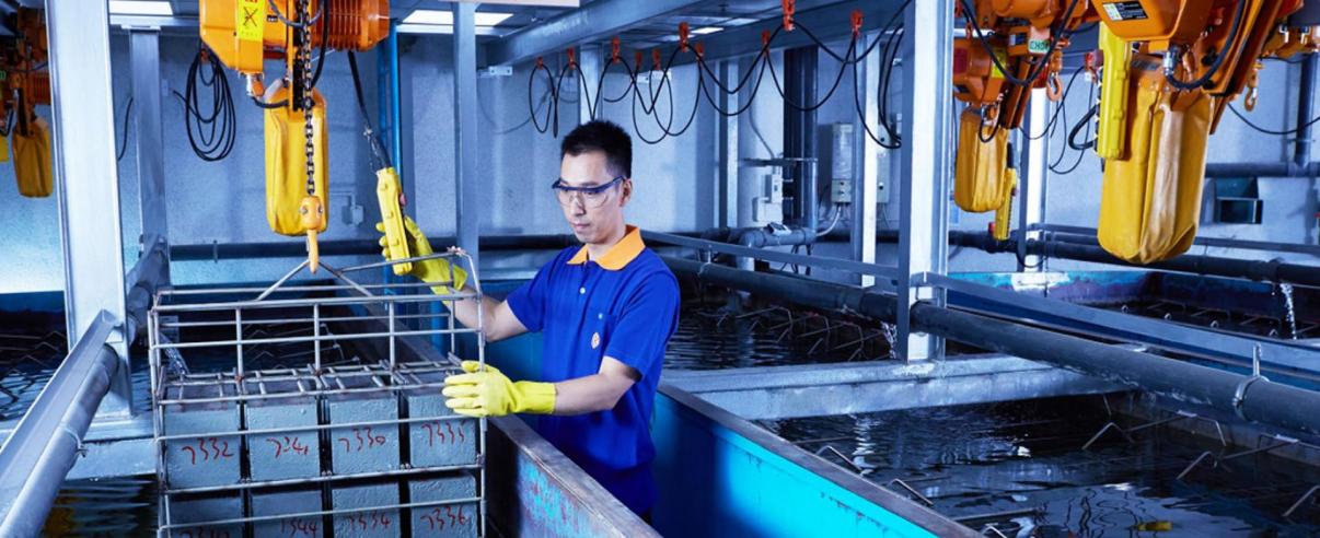 瑞驰兰结构自防水实验图片